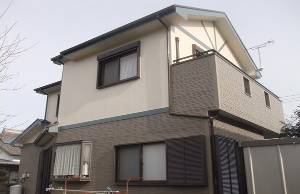 【外壁屋根塗装：静岡県浜松市】色合いはそのままにのサムネイル